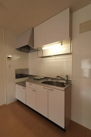 プレジオ六番館