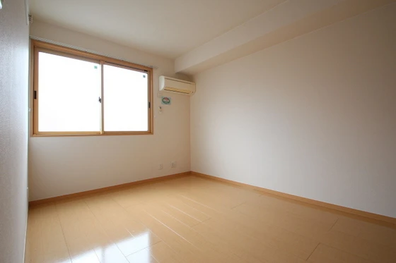 プレジオ六番館