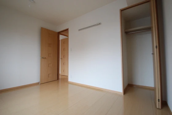 プレジオ六番館