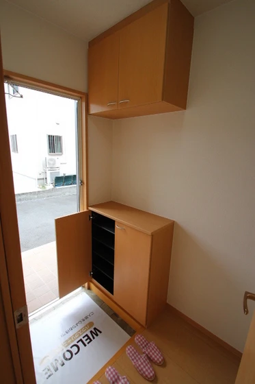 プレジオ六番館