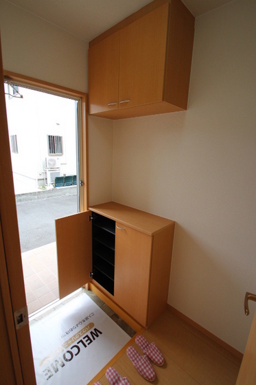 プレジオ六番館