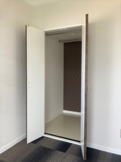 プレール庭瀬駅前