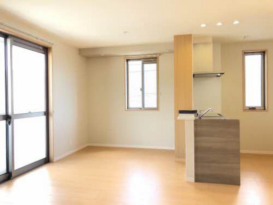 シャーメゾン小山