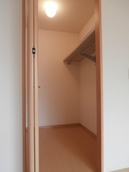 サンティーエ A棟