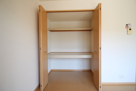 サンティーエ A棟