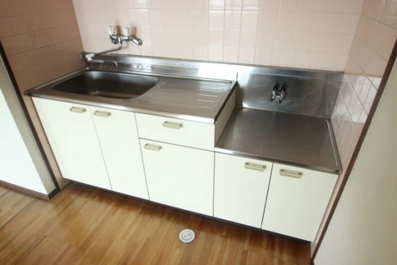 皆賀リバーサイドビル