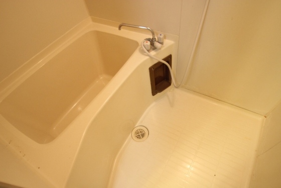 皆賀リバーサイドビル