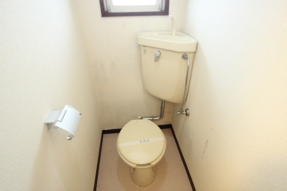 皆賀リバーサイドビル