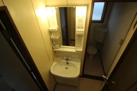 皆賀リバーサイドビル