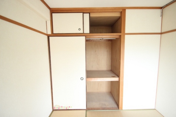 皆賀リバーサイドビル