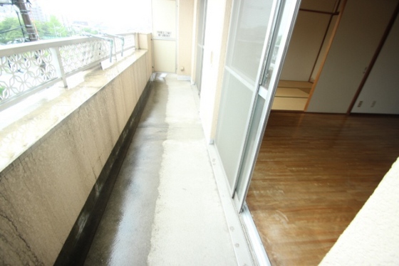 皆賀リバーサイドビル