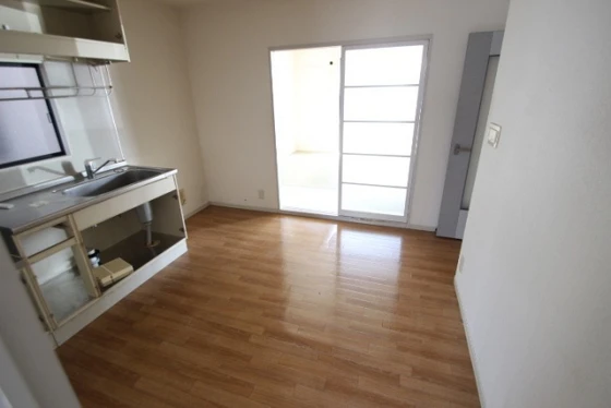 ファミーユ阿品 B棟