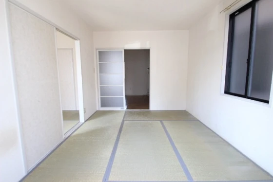 ファミーユ阿品 B棟