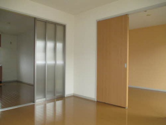 シャーメゾンつかさ B棟