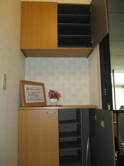 シャーメゾンつかさ B棟