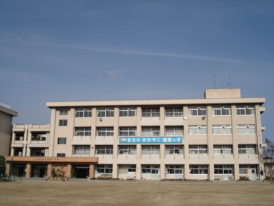 ラ・ルミエール エスト