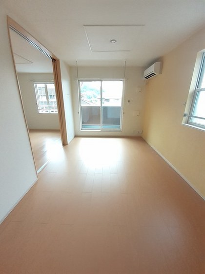 アンヴィーニュ