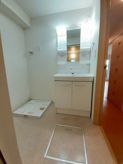 アンヴィーニュ