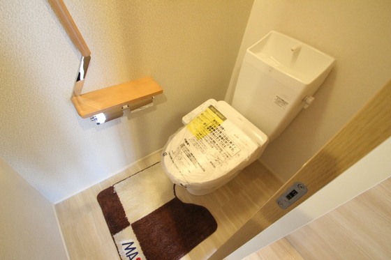 アズール庚午北