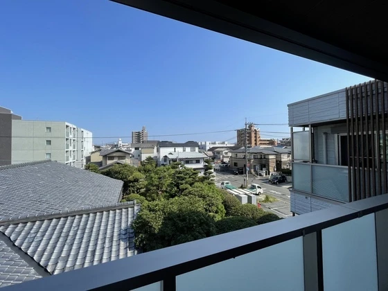 アズール庚午北