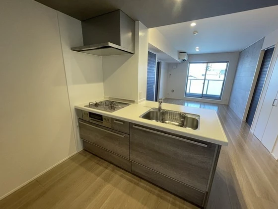 アズール庚午北