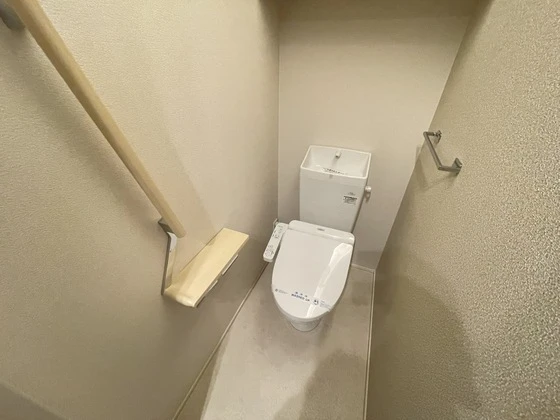 アズール庚午北