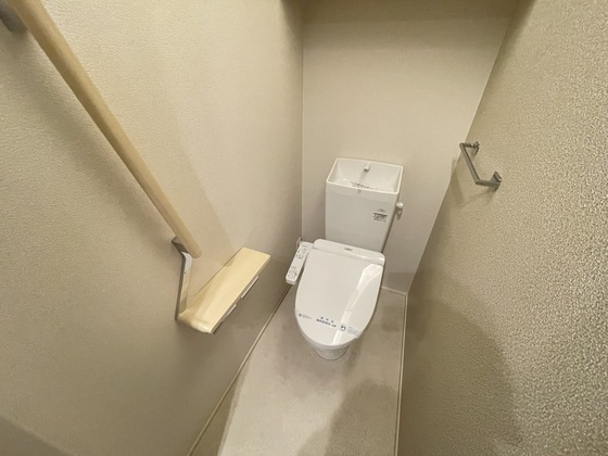 アズール庚午北