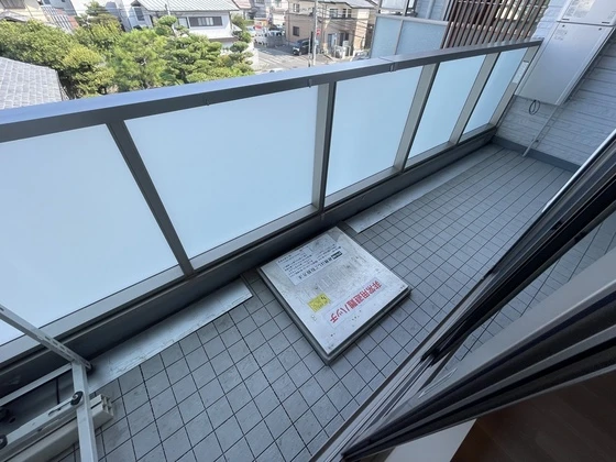 アズール庚午北