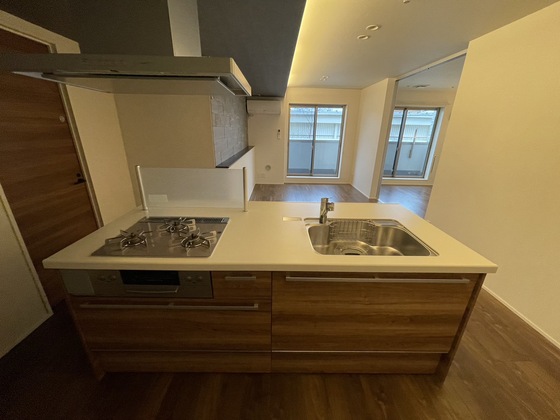 アズール庚午北