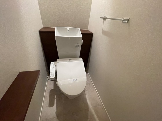 アズール庚午北