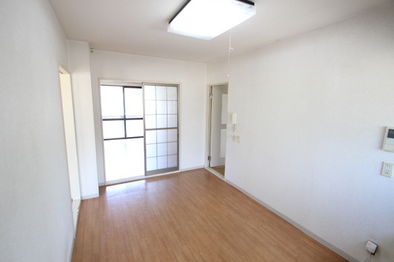 マナハイツ A棟