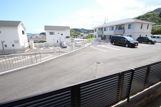 マナハイツ A棟