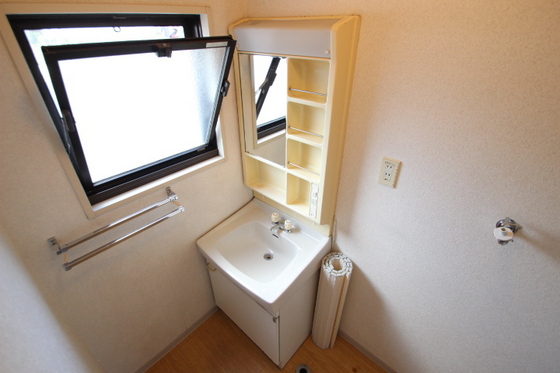 マナハイツ A棟