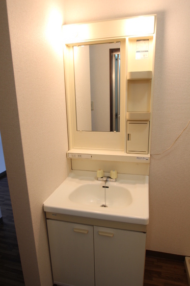 ファミーユサトウ B