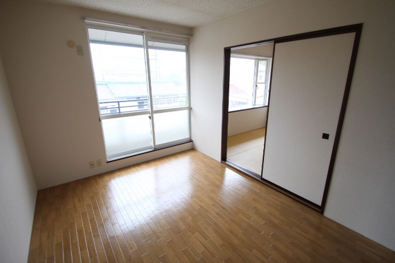 ファミーユサトウ B