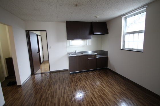 ファミーユサトウ B