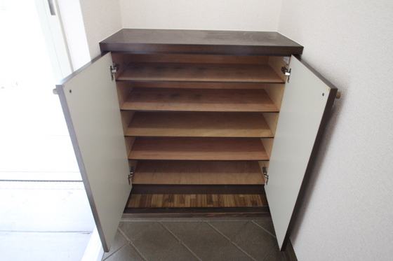 ファミーユサトウ B