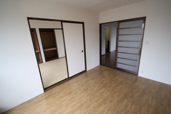 ファミーユサトウ B