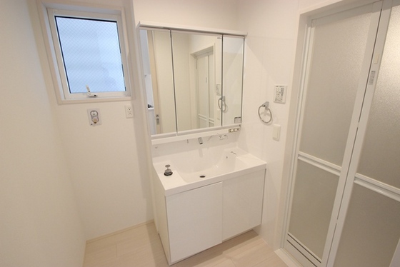 フェリシア小河内