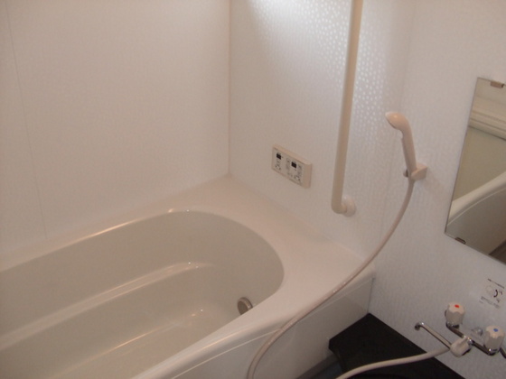 モダンコート鳴下 A棟