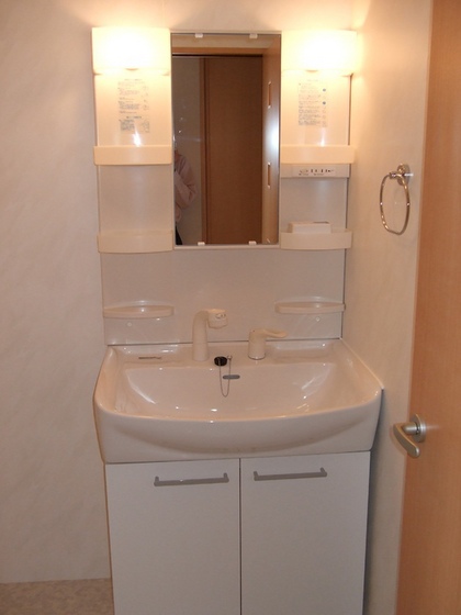 モダンコート鳴下 A棟