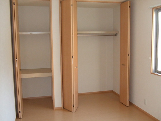 モダンコート鳴下 A棟