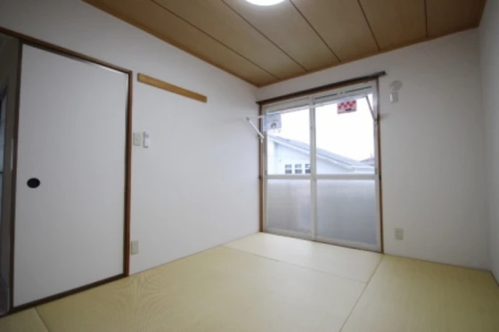 ロイヤルハイツ