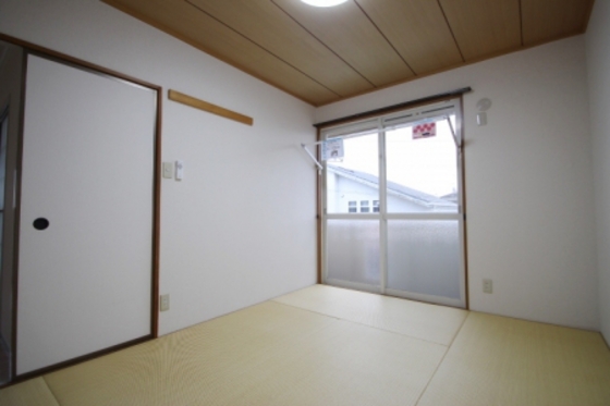 ロイヤルハイツ