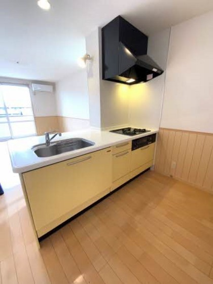 ラ・ヴィータ平井 弐番館