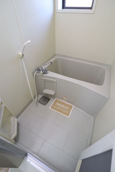 クリエカーサ B棟