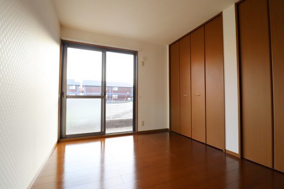 クリエカーサ B棟