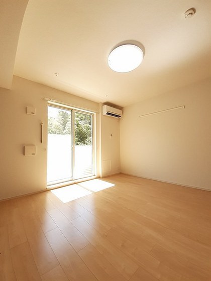 グランド・ルミエール湊