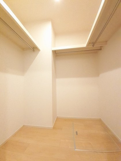 グランド・ルミエール湊