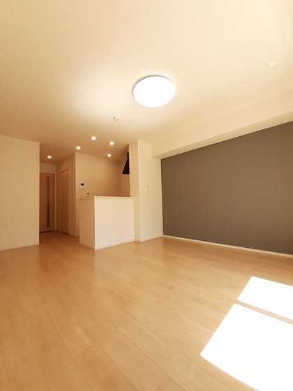 グランド・ルミエール湊